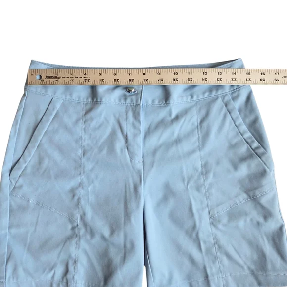 IZOD XFG Light Blue Performance Ladie's Golf Shorts 4 - Picture 6 of 8